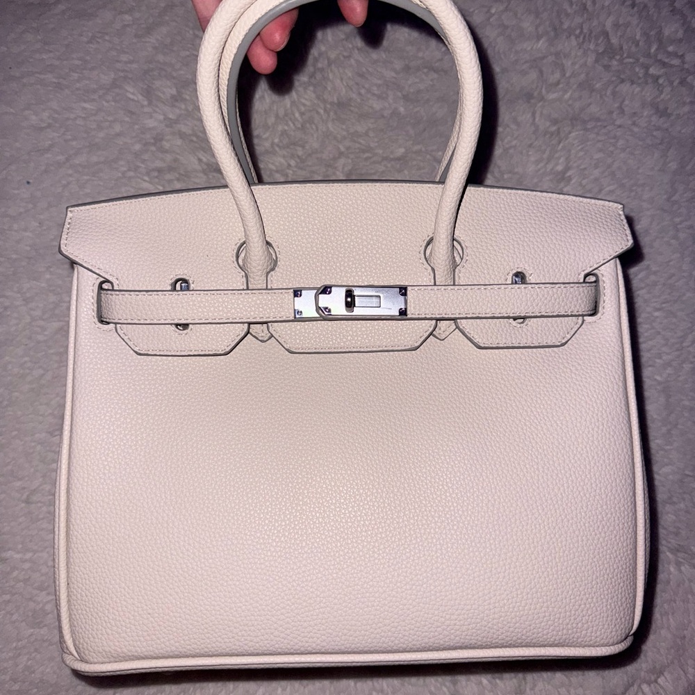 Elegant Cream Handbag